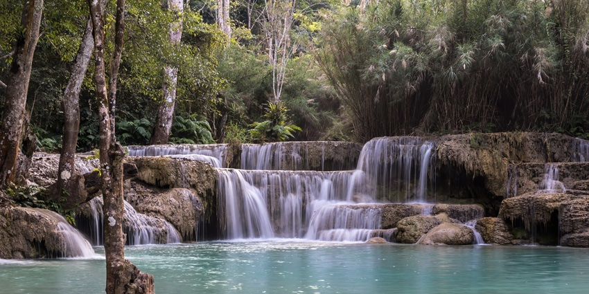 A breathtaking scenery of the Gughra Falls, one of the best places to visit near Jabalpur