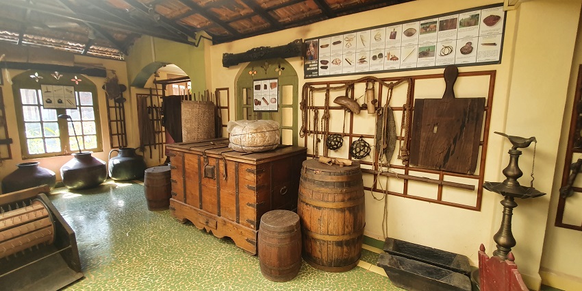 A picture of a museum in Goa with historical artefacts at display