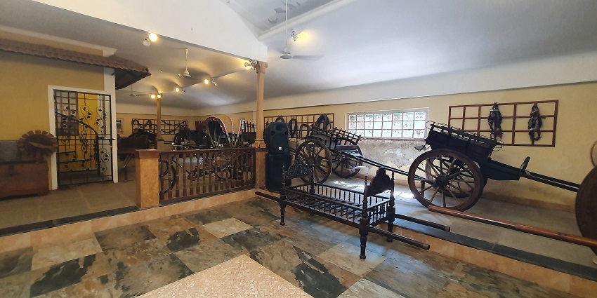 Goa Chitra Museum has agricultural tools, vintage tools, and other artefacts that tell the story of rural life in Goa.