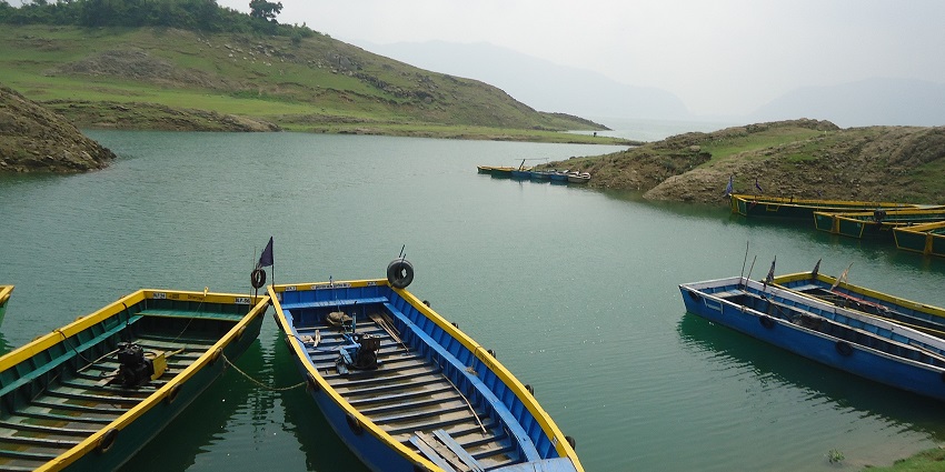 Gobind Sagar Lake is one of the lovely attractions for visitors offering stunning views.