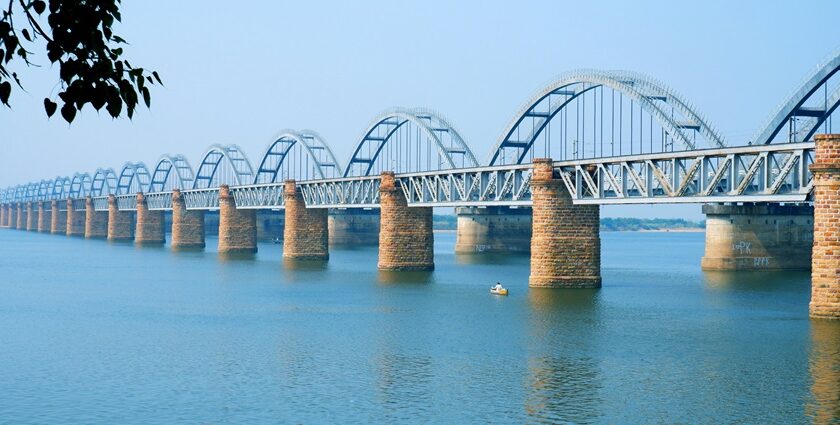 An image of the iconic Godavari bridge which is an engineering marvel in Rajahmundry.