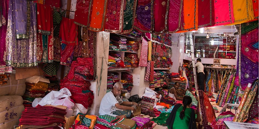 View of a shop in Gol Bazaar, one of the places to visit in Sri Ganganagar.