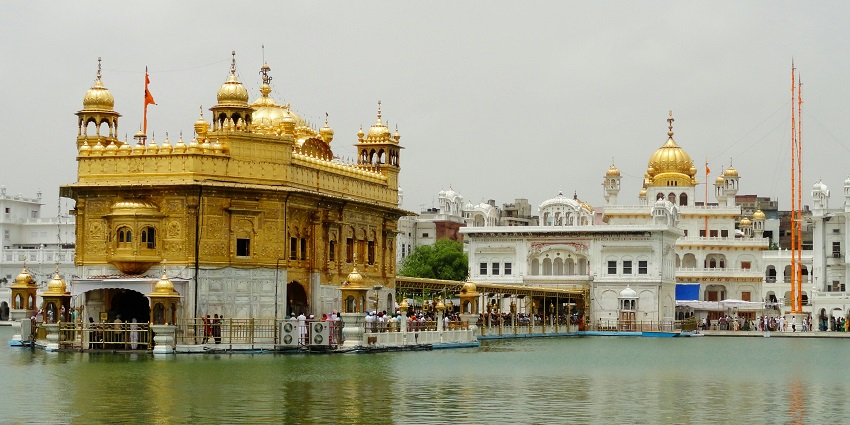 Panoramic image of the magnificent Hari Mandir Sahib near the Partition Musueum in Amritsar
