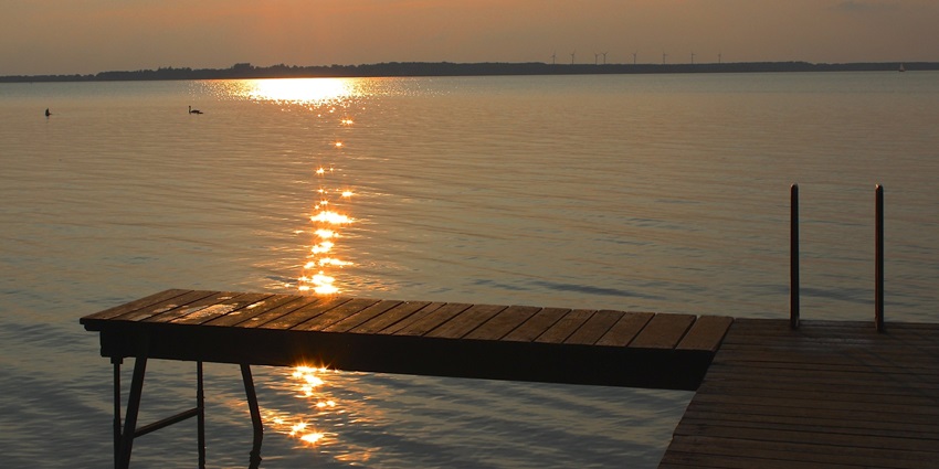 Peaceful lake in Beawar, near Roopangarh Fort, ideal for relaxation and scenic views.