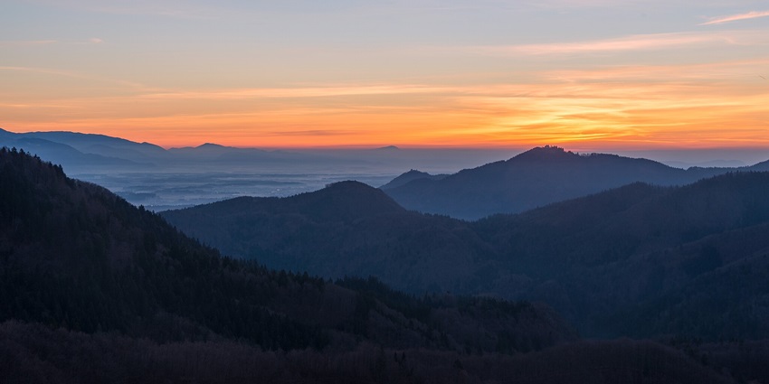 Attractions near Wagholi include Perne's Green Sunrise Hill offering stunning sunrise views for trekkers.