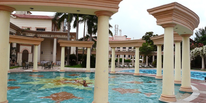 Snapshot of the luxurious Gulmohar Greens country resort which is a perfect place for picnic in Ahmedabad