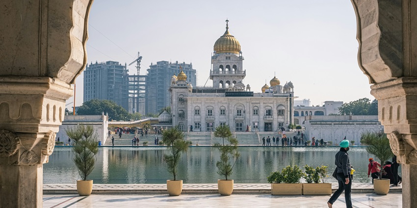 Gurudwara Bangla Sahib in Delhi - places to visit near Van Gogh Museum in Delhi