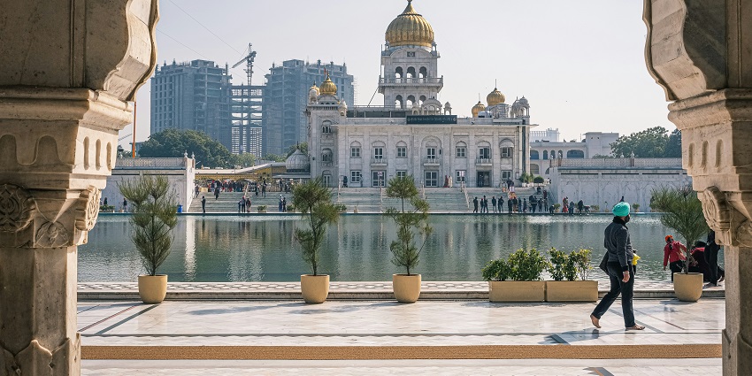 Gurudwara Bangla Sahib is one of the most serene places around prime minister museum.