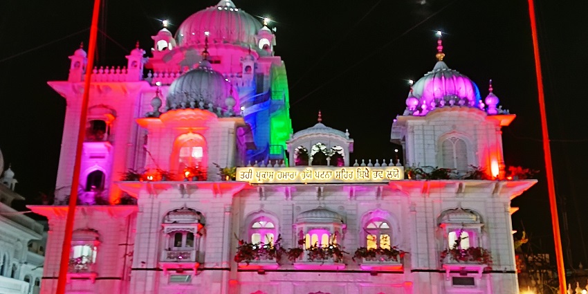 Gurudwara Shri Data Bandi Chhor Sahib in Gwalior, a religious attraction.