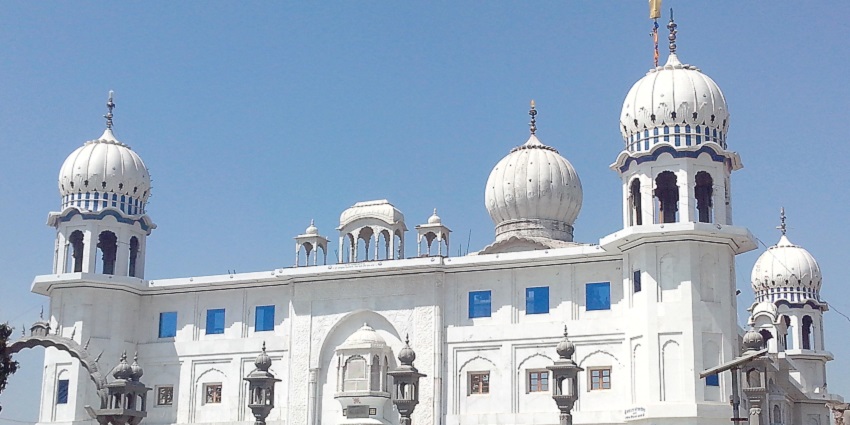 Hundreds of devotees gather at Gurudwara Manji Sahib that is near the Dreamland Water Park in Karnal