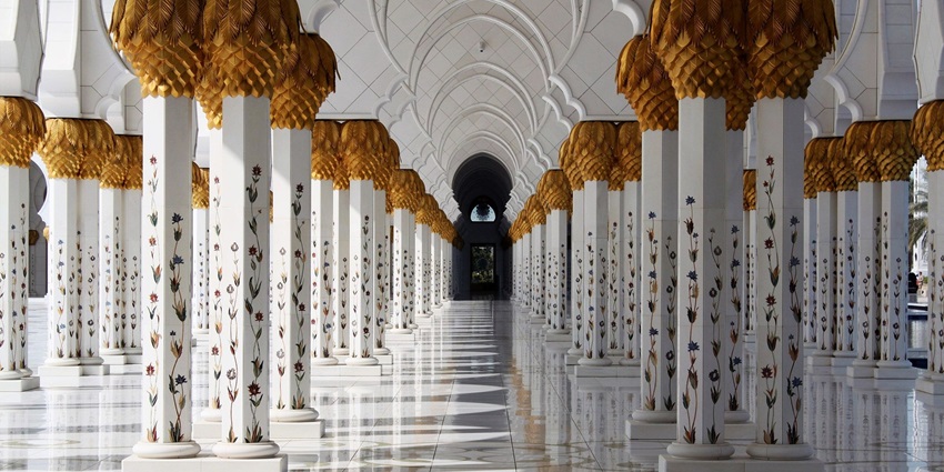 Detailed image of a mosque's architecture, reflecting the grandeur of the best mosque in Nepal.