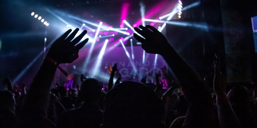 Hammerz is one of the best places known for its ambiance and electrifying atmosphere.