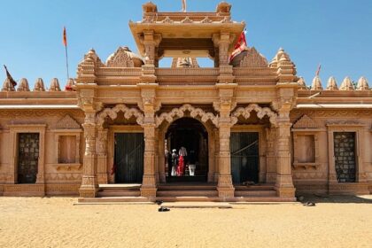 A view of Shri Hanuman Temple in Dabri, an old Hanuman temple in Rajasthan with a traditional design.