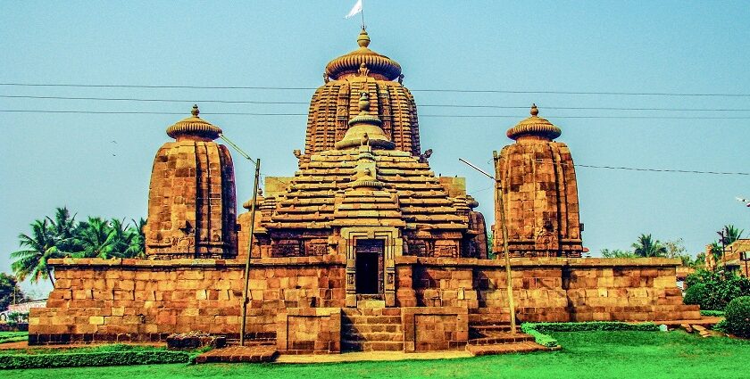 Harishankar Temple is one of the peaceful and most sacred temples in Odisha to visit.