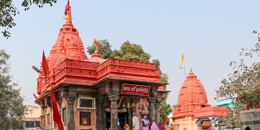 Exterior view of Harsiddhi Temple, a tourist attraction near Mahakaleshawar Temple, displaying its ornate entrance.