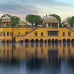 Jal Mahal is one of the top haunted places in Jaipur that attracts adventurous travellers seeking supernatural tales.