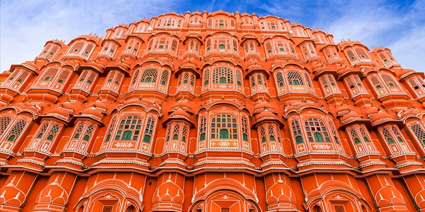 Hawa Mahal’s striking front view, a must-see tourist attraction near Pink City Water Park.