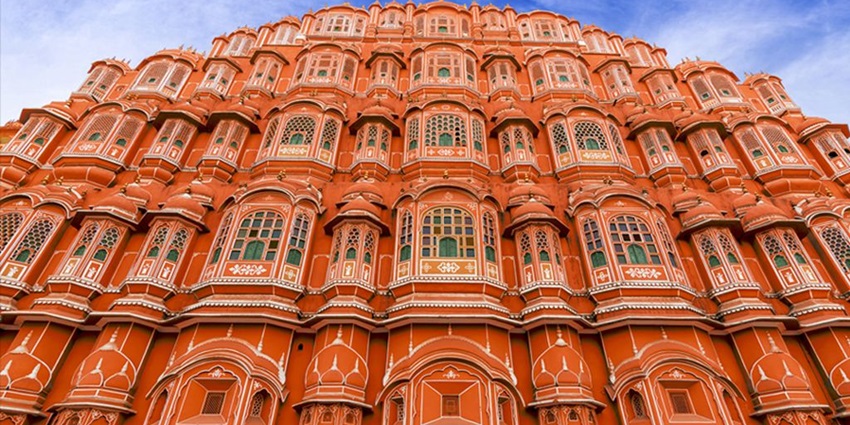 Elegant Hawa Mahal facade, a top tourist attraction near Pink Pearl Water Park.
