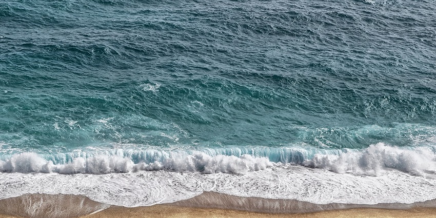 The Beaches in Kumta offer a picturesque view of the coastal scenery and rocky outcrops.