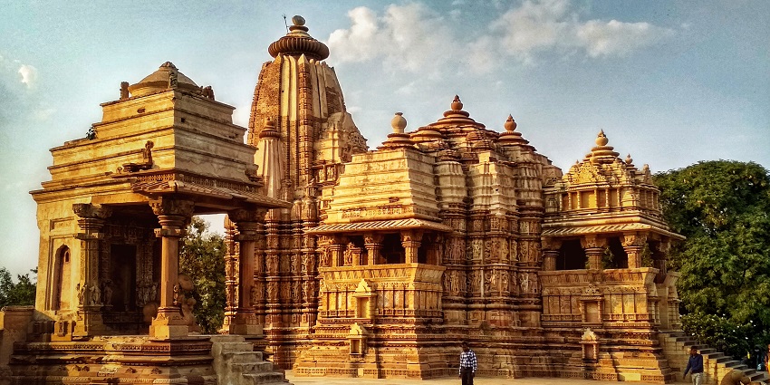 Exploring the Khajuraho temples is one of the best things to do in Madhya Pradesh.