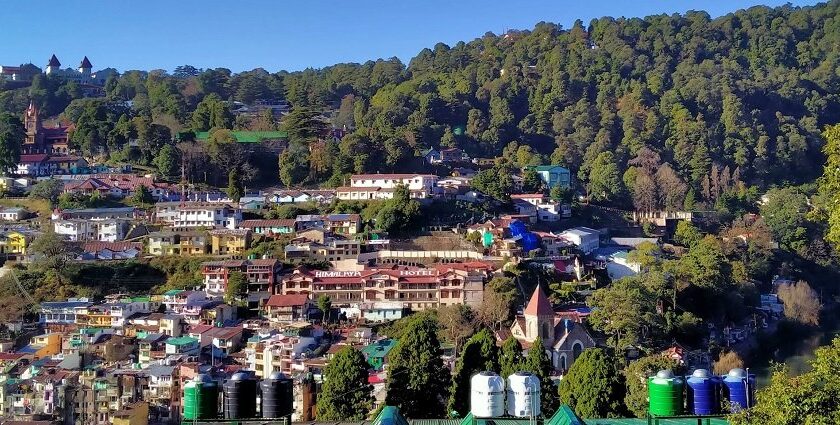 A clear view of Old Manali in Himachal Pradesh, one of the top hill stations near Ambala