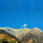 Image of Manali with snow covered mountains - one of the best hill stations near Mohali