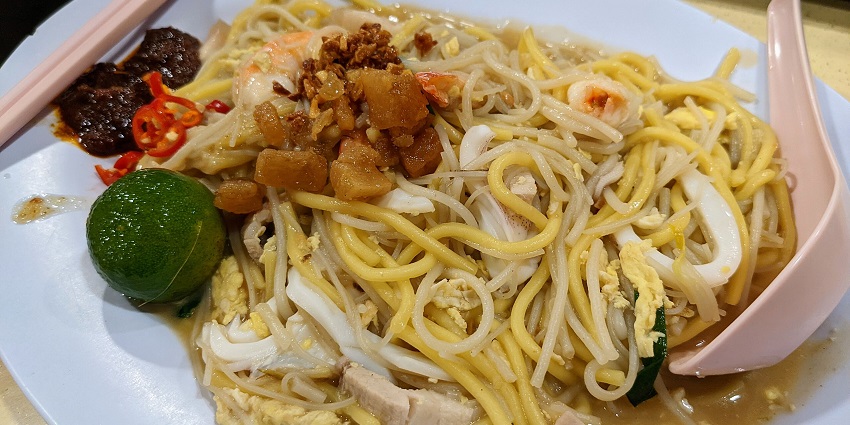 Hokkien Mee, stir-fried noodles with prawns - one of the best foods in Singapore.