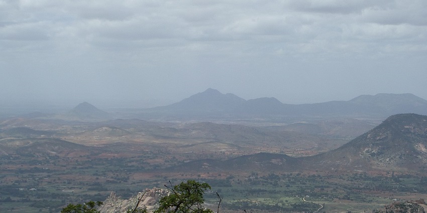 Horsley Hills is among those places with pleasant weather apt for sightseeing.