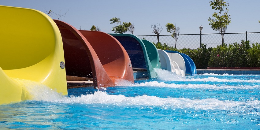 A thrilling water slide at Hotel Apano and Water Park, one of the best water parks in Jaipur.