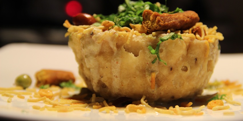 Street food, snacks, and local cuisine at Hotel Shyam, a popular spot near Somnath Bus Stand