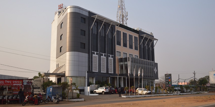 Beautiful snap of the Pal Heights Mantra Hotel in Bhubaneswar which is an ideal place to stay