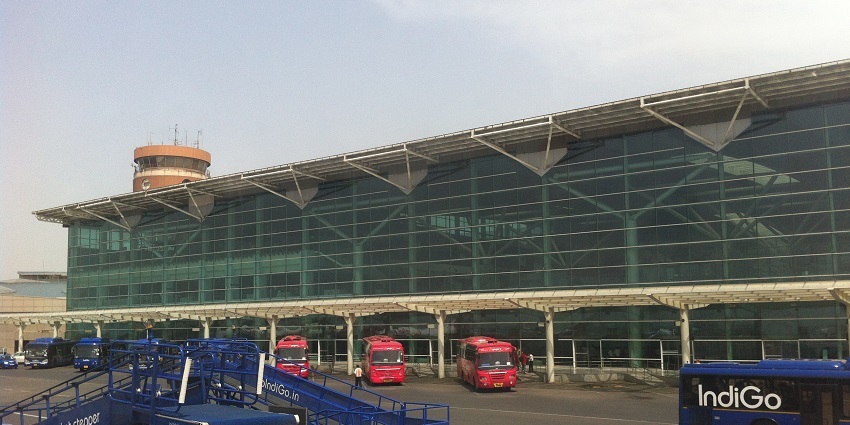 The nearest airport to Astha water park.