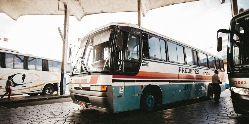 There couldn’t be a better way to get to these caverns than opting for a bus ride.