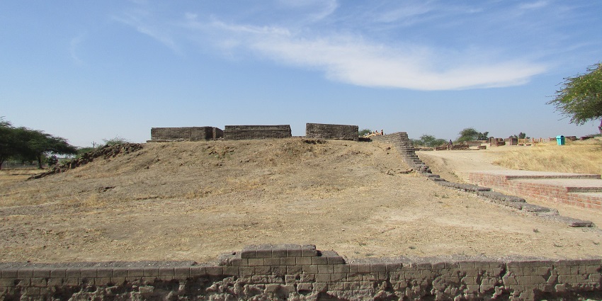 Lothal Museum Gujarat can be easily accessed by air, road, and rail.