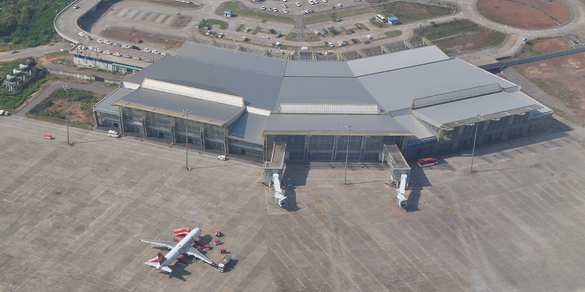 The nearest airport to Bhadra Wildlife sanctuary.