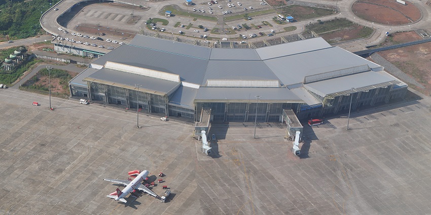 The nearest airport to Pilikula water park.