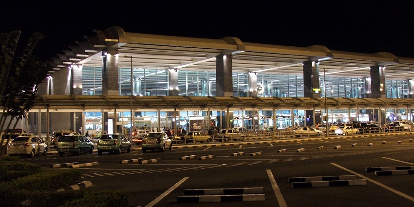 The nearest airport present near PRS water park Hubli.