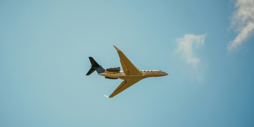 There are many convenient ways to reach Rajasthan, one of the ways is through a flight.