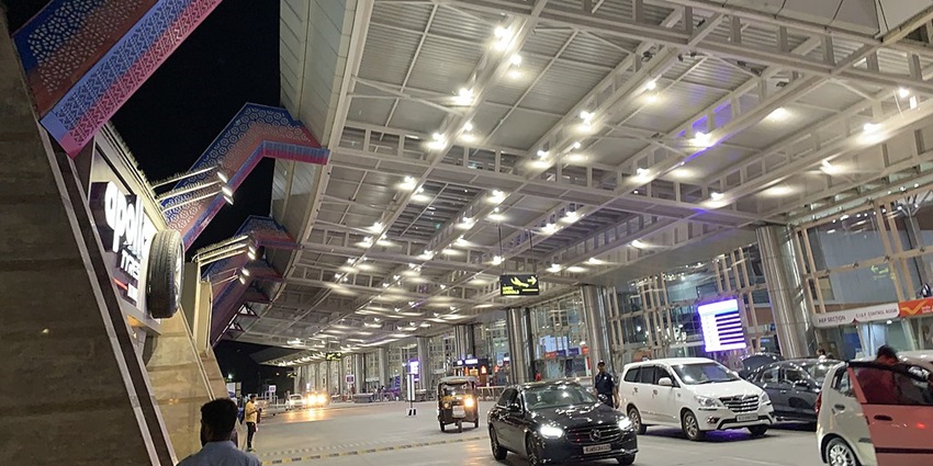 The Jaipur Airport, from where you can travel to the historical Caves in Kolvi.