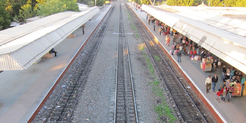 Image of Falna Railway Station tracks nearest railway station can be used to reach the Fort