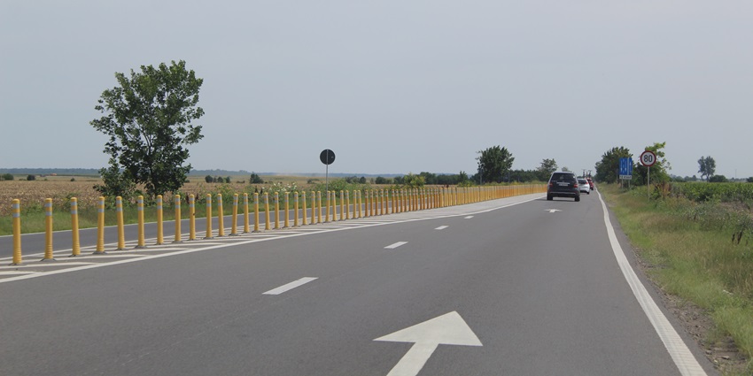 Front view of the Darbhanga Airport from a distance while an aeroplane has flown away