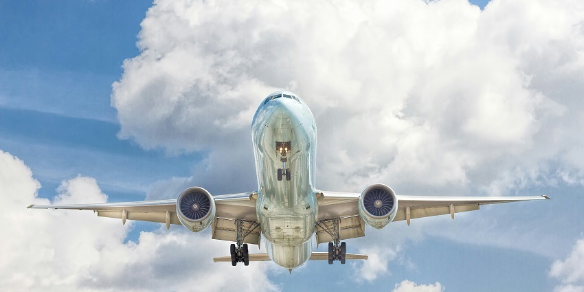 A view of an aeroplane, one of the most convenient ways to reach Himachal Pradesh.
