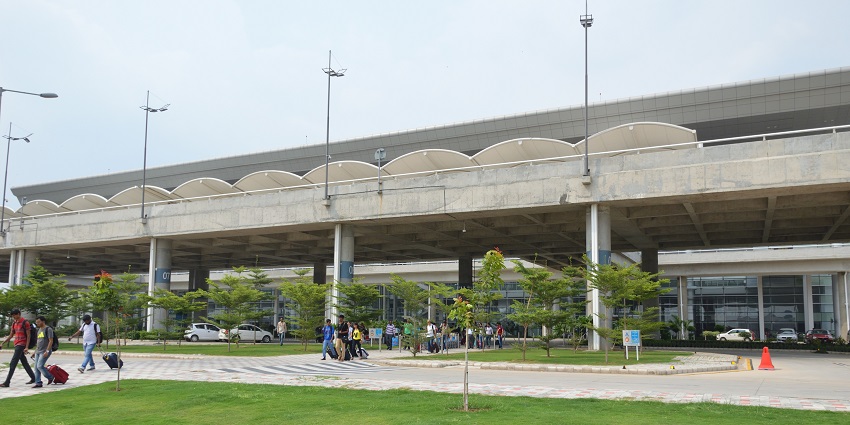 You can get to this museum by travelling via flight to the Chandigarh International Airport