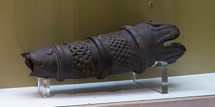 Exhibits in display at Archeological Survey of India's at Nalanda Museum in Bihar.
Viewers of this file can see comments and suggestions