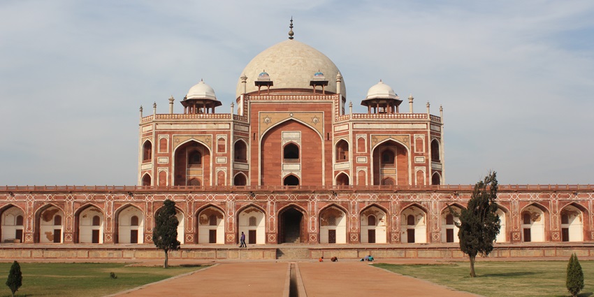 Humayun’s Tomb, a UNESCO World Heritage Site, is a must-visit place in the region.