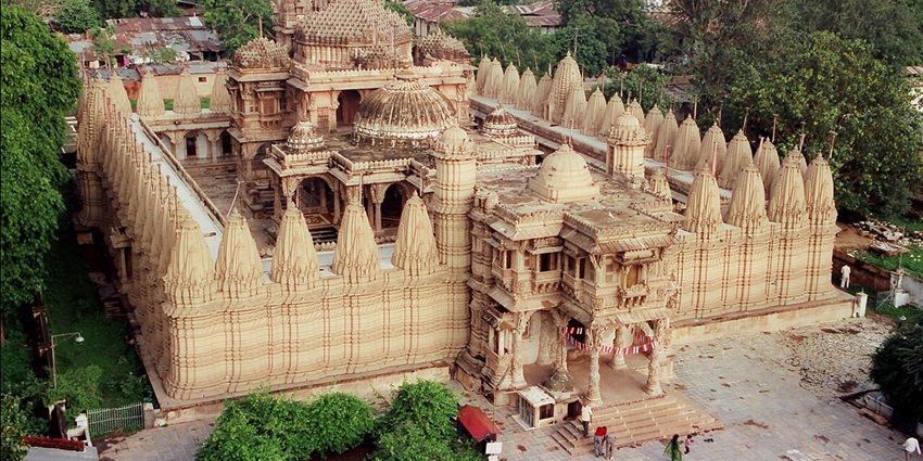 Sheth Hutheesinh Jain Temple in Ahmedabad featuring intricate marble carvings and heritage architecture.