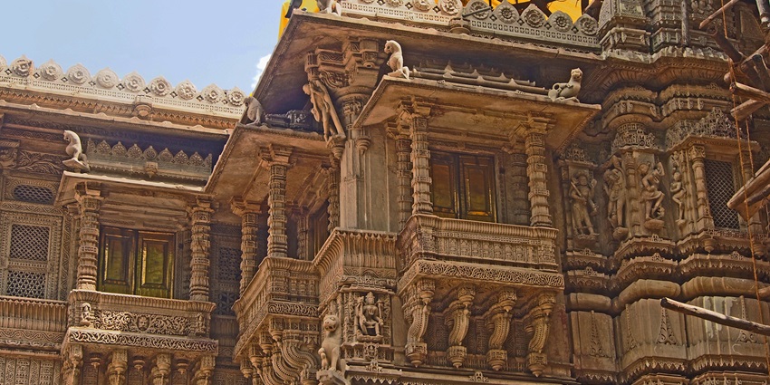 Hutheesing Jain Temple serves as a beautiful reminder of the intricacies of Jain architecture.