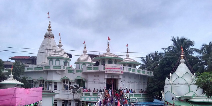 The temple has an incredible white structure, intricate carvings, and spiritual atmosphere.