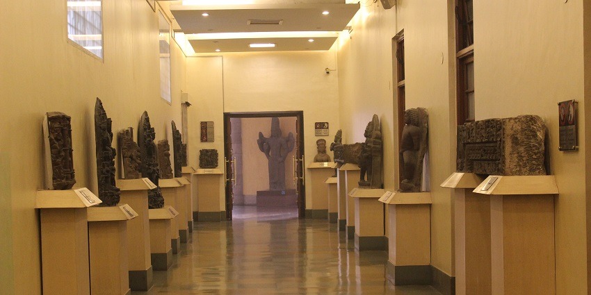 Immerse yourself in the gallery at the Virasat-e-Khalsa museum located in Anandpur.