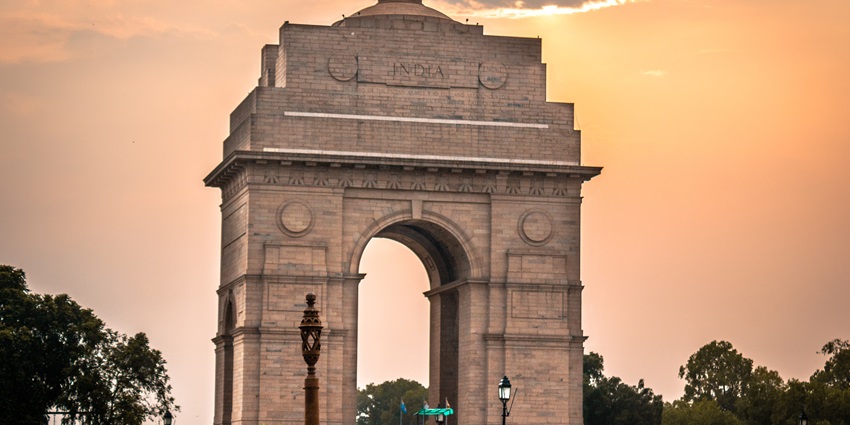 Panoramic view of the historic India Gate which is at a distance from the National War Memorial